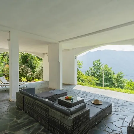 View Vila Cernobbio